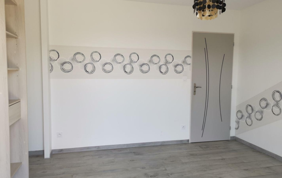 3P IMMOBILIER : House | VERANNE (42520) | 100 m2 | 1 090 € 
