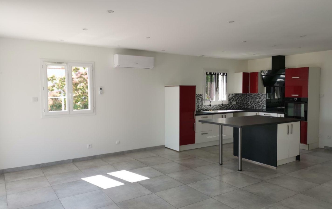 3P IMMOBILIER : House | VERANNE (42520) | 100 m2 | 1 090 € 
