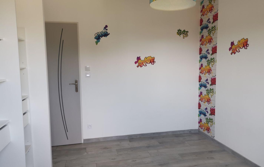 3P IMMOBILIER : House | VERANNE (42520) | 100 m2 | 1 090 € 