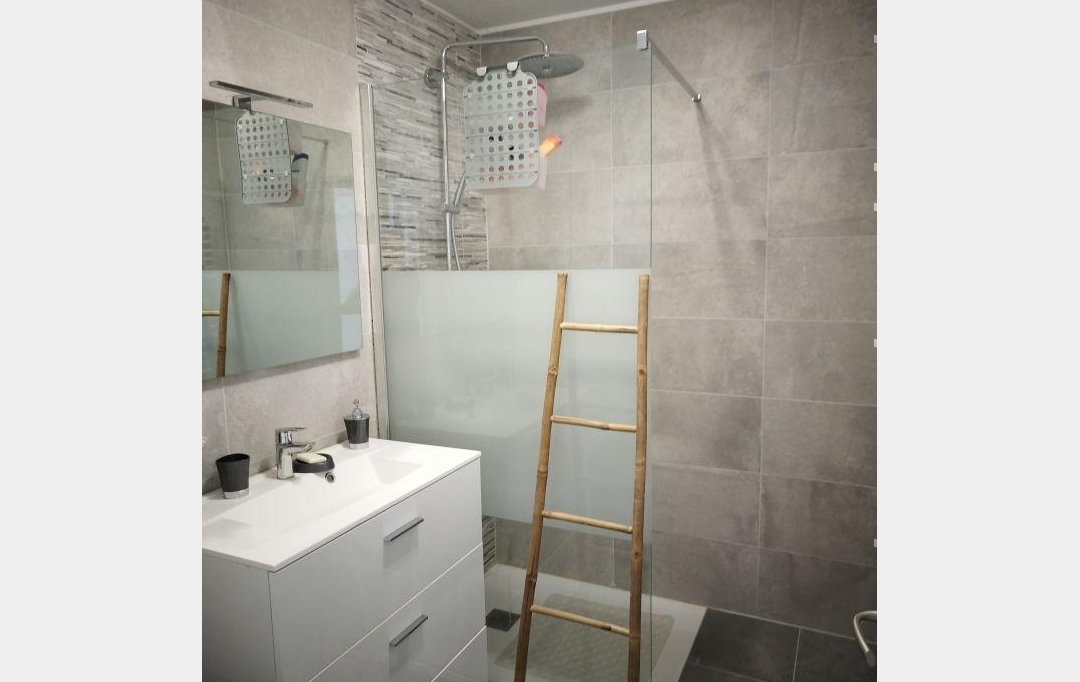 3P IMMOBILIER : Appartement | LE PEAGE-DE-ROUSSILLON (38550) | 66 m2 | 139 000 € 