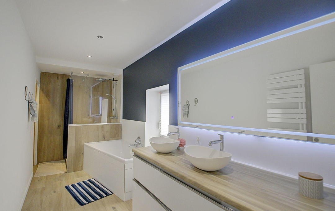 3P IMMOBILIER : Maison / Villa | VAULX-EN-VELIN (69120) | 300 m2 | 475 000 € 
