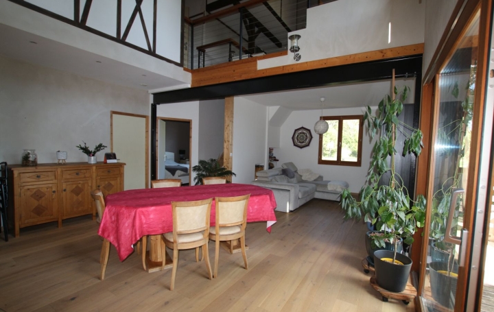 Maison PELUSSIN 134 m2 360 000 € Maison PELUSSIN 134 m2 360 000 €