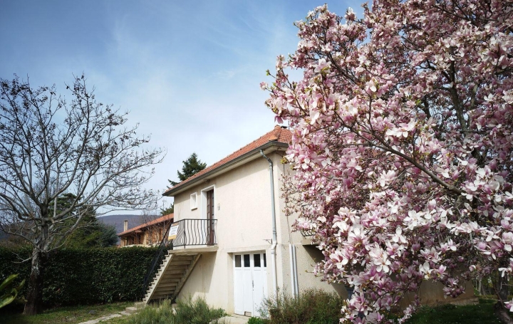 Maison PELUSSIN 60 m2 212 000 € Maison PELUSSIN 60 m2 212 000 €